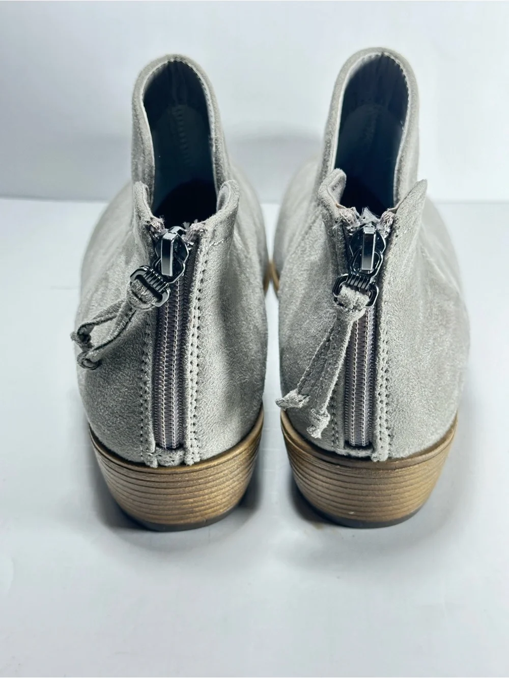 Journee Collection Livvy Gray 9W Faux Suede Ankle Booties Rear Zipper